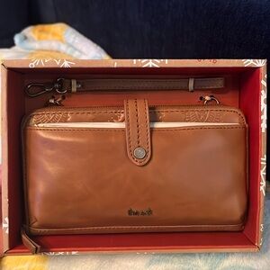 The sak Iris leather smartphone crossbody